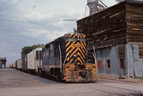 Denver and Rio Grande Western diesel locomotive no. 5931 hauls local freight at La Jara, Colorado, on September 29, 1981. Photograph by William Botkin, BOTKINW-8-WT-738 © 1981, William Botkin.