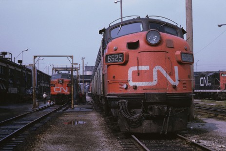Canadian National Railway locomotive nos. 6525 and 9402 haul units at Spadina Avenue in Toronto, Ontario, on August 17, 1967. Photograph by William Botkin, BOTKINW-6-WT-14 © 1967, William Botkin.
