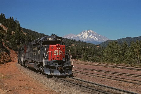 Southern Pacific Railroad locomotive no. 9232 hauls westbound freight at Dunsmuir, California, on September 16, 1974. Photograph by William Botkin, BOTKINW-18-WT-8 © 1974, William Botkin.