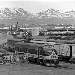 Alaska Railroad EMD F7A locomotive no. 1528 at the Anchorage shops, c. 1973. Photograph by Leo King, © 2015, Center for Railroad Photography and Art. King-03-044-009