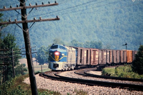 Westbound Delaware and Hudson Railway freight train through Smithboro, New York, on July 23, 1975. Photograph by John F. Bjorklund, © 2015, Center for Railroad Photography and Art. Bjorklund-18-11-25