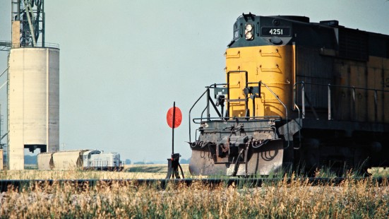 Chicago and North Western Railway lcoomotive in Walnut Grove, Minnesota, on July 22, 1976. Photograph by John F. Bjorklund, © 2015, Center for Railroad Photography and Art. Bjorklund-25-03-10.