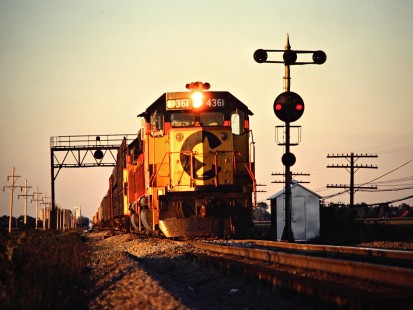 Southbound Baltimore and Ohio Railroad freight train in Deshler, Ohio, on September 15, 1979. Photograph by John F. Bjorklund, © 2015, Center for Railroad Photography and Art. Bjorklund-16-11-12