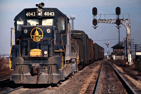 Chesapeake and Ohio Railway freight train in Walbridge, Ohio, on November 14, 1976. Photograph by John F. Bjorklund, © 2015, Center for Railroad Photography and Art. Bjorklund-33-24-08