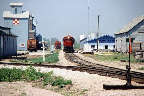 Eastbound Green Bay and Western Railroad freight train at Luxembourg, Wisconsin, on May 15, 1982. Photograph by John F. Bjorklund, © 2015, Center for Railroad Photography and Art. Bjorklund-43-13-10