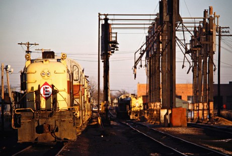 Erie Lackawanna Railway locomotives at Marion, Ohio, on December 7, 1975. Photograph by John F. Bjorklund, © 2016, Center for Railroad Photography and Art. Bjorklund-55-24-23