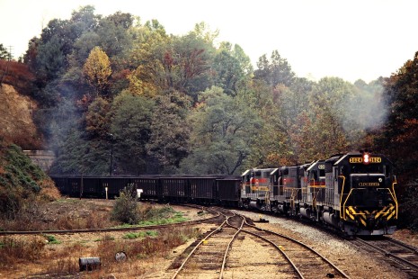 Southbound Clinchfield Railroad coal train in Altapass, North Carolina, on October 17, 1980. Photograph by John F. Bjorklund, © 2015, Center for Railroad Photography and Art. Bjorklund-41-24-21
