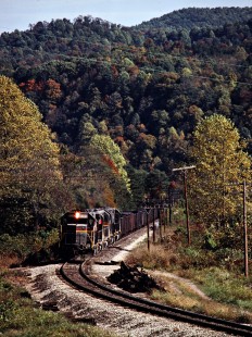 Southbound Clinchfield Railroad coal train in Blackmore, Virginia, on October 14, 1980. Photograph by John F. Bjorklund, © 2015, Center for Railroad Photography and Art. Bjorklund-41-17-20