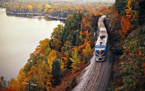Northbound Delaware and Hudson Railway passenger train in Willsboro, New York, on October 6, 1976. Photograph by John F. Bjorklund, © 2015, Center for Railroad Photography and Art. Bjorklund-18-25-24
