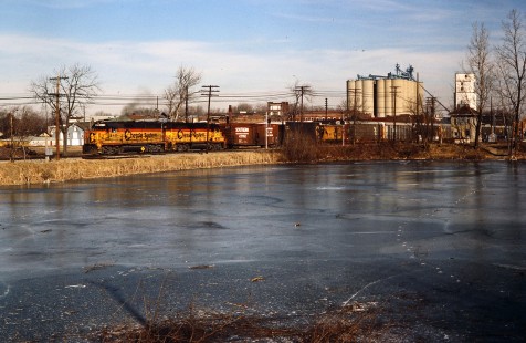 Southbound CSX Transportation freight train in Deshler, Ohio, on January 16, 1988. Photograph by John F. Bjorklund, © 2015, Center for Railroad Photography and Art. Bjorklund-35-27-17