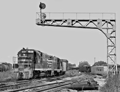 Inbound Meridian and Bigbee Railroad freight train heads for interchange yard in Meridian, Mississippi, in August 1983. Photograph by J. Parker Lamb, © 2016, Center for Railroad Photography and Art. Lamb-02-034-05