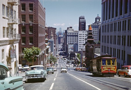Cable car of the San Francisco Municipal Railway on the California Street Line near Stockton Street in May 1959. Photograph by Fred M. Springer, © 2016, Center for Railroad Photography and Art. Springer-TX1-12-24