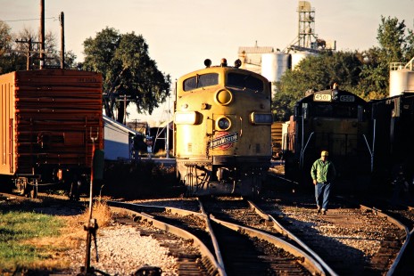 Southbound Chicago and North Western Railway freight train in Montgomery, Minnesota, on October 6, 1979. Photograph by John F. Bjorklund, © 2015, Center for Railroad Photography and Art. Bjorklund-26-18-23