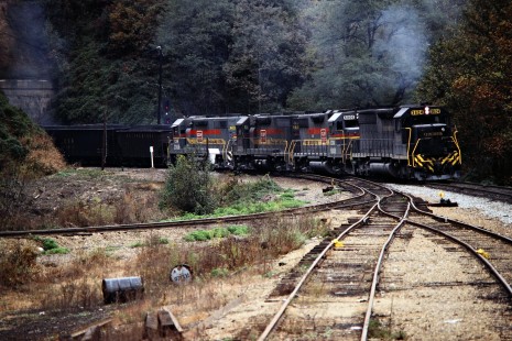 Southbound Clinchfield Railroad coal train at Altapass, North Carolina, on October 17, 1980. Photograph by John F. Bjorklund, © 2015, Center for Railroad Photography and Art. Bjorklund-41-23-01