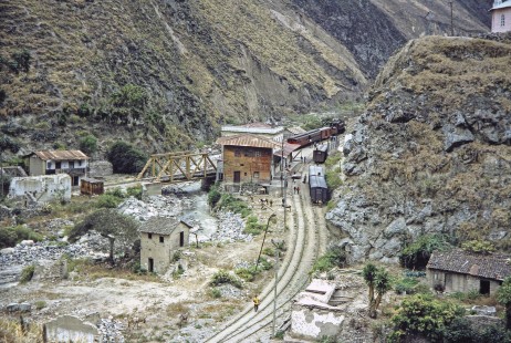 A passenger depot and various other buildings in Sibambe, Chimborazo, Ecuador, on July 9, 1990. Photograph by Fred M. Springer, © 2014, Center for Railroad Photography and Art, Springer-ECU1-23-05