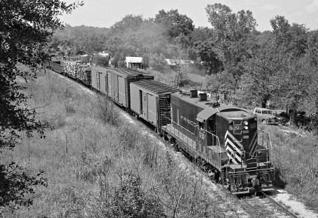 Frisco local extra freight train leaves Boligee, Alabama, on run from Amory, Mississippi, to Demopolis, Alabama, in August 1954. Photograph by J. Parker Lamb, © 2016, Center for Railroad Photography and Art. Lamb-02-001-05