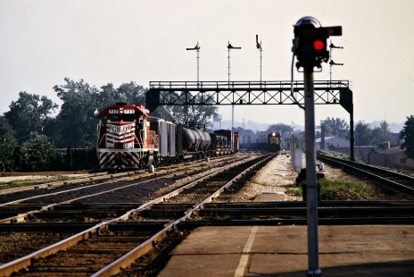 Northbound Gulf, Mobile and Ohio Railroad freight train in Joliet, Illinois, on August 18, 1972. Photograph by John F. Bjorklund, © 2016, Center for Railroad Photography and Art. Bjorklund-60-05-15