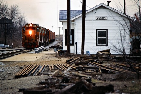Eastbound Illinois Central Gulf Railroad freight train in Warren, Illinois, on April 7, 1984. Photograph by John F. Bjorklund, © 2016, Center for Railroad Photography and Art. Bjorklund-60-19-09