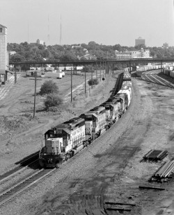 Union Pacific Railroad freight train at Omaha, Nebraska, in 1991. Photograph by Robert A. Hadley, © 2017, Center for Railroad Photography and Art. Hadley-02-018-03