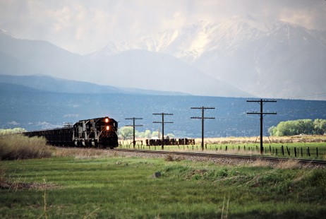 Eastbound Denver and Rio Grande Western Railroad freight train near Salida, Colorado, on May 21, 1987. Photograph by John F. Bjorklund, © 2015, Center for Railroad Photography and Art. Bjorklund-49-11-19