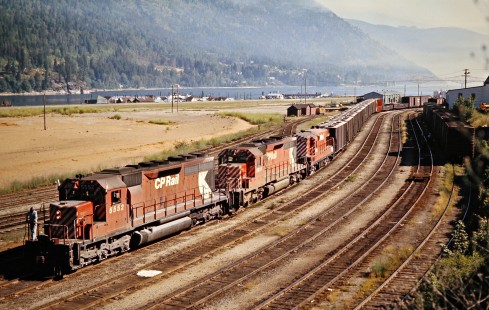 Westbound Canadian Pacific Railway freight train at Nelson, British Columbia, on July 13, 1973. Photograph by John F. Bjorklund, © 2015, Center for Railroad Photography and Art. Bjorklund-36-18-01