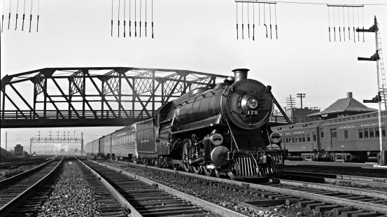 Reading Company 4-6-2 steam locomotive no. 178 pulling eastbound passenger train no. 636, "The Crusader," under telltales at Jersey City, New Jersey, on November 16, 1939. Photograph by Donald W. Furler, © 2017, Center for Railroad Photography and Art, Furler-08-046-01