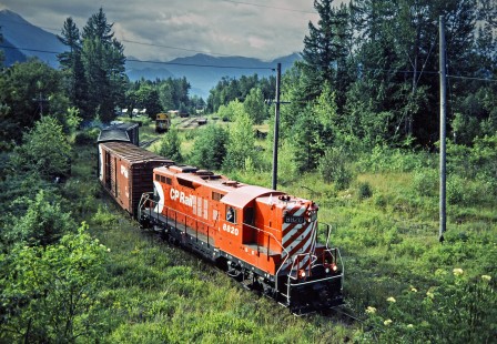 Northbound Canadian Pacific Railway local freight train led by GP9 no. 8820 at Rosebery, British Columbia, on July 14, 1983. Photograph by John F. Bjorklund, © 2015, Center for Railroad Photography and Art. Bjorklund-38-08-10