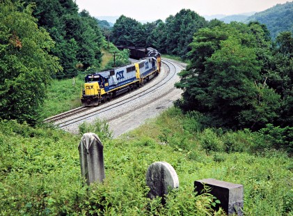 CSX Transportation westbound empty coal train rounding Graveyard Curve at Rodemer, West Virginia, on August 14, 1992. Photograph by John F. Bjorklund, © 2015, Center for Railroad Photography and Art. Bjorklund-44-29-01