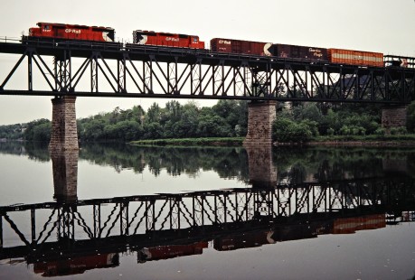 Westbound Canadian Pacific Railway freight train crossing Grand River at Galt, Ontario, on May 24, 1980. Photograph by John F. Bjorklund, © 2015, Center for Railroad Photography and Art. Bjorklund-37-11-09