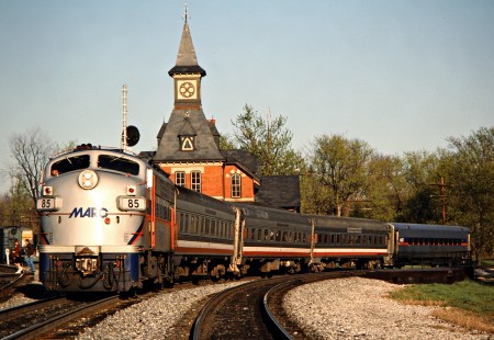 Westbound Maryland Area Regional Commuter passenger train on CSX Transportation track at station in Point of Rocks, Maryland, on April 5, 1990. Photograph by John F. Bjorklund, © 2015, Center for Railroad Photography and Art. Bjorklund-44-11-19