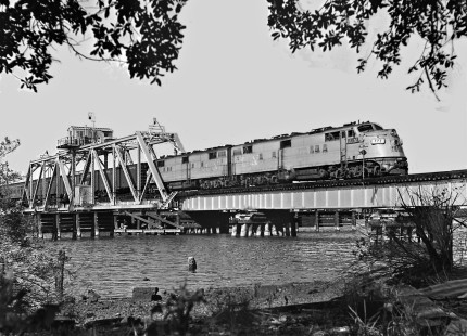 Mobile-bound Louisville and Nashville Railroad <i>Azalean</i> passenger train crosses swing bridge at Pascagoula, Mississippi, in May 1963. Photograph by J. Parker Lamb, © 2016, Center for Railroad Photography and Art. Lamb-01-139-06