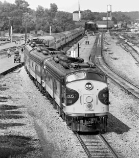 Southbound Southern Railway <i>Southern Crescent</i> passenger train at station in Meridian, Mississippi, in August 1973. Photograph by J. Parker Lamb, © 2016, Center for Railroad Photography and Art. Lamb-01-112-02