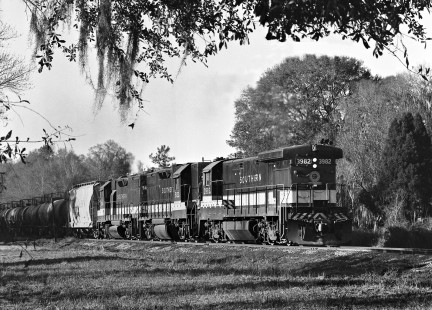 Southern Railway chemical local train approaches Jasper, Florida, near sunset in January 1980. Photograph by J. Parker Lamb, © 2016, Center for Railroad Photography and Art. Lamb-01-119-06