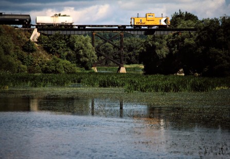 Westbound Canadian Pacific Railway freight train crossing Thames River in Thamesford, Ontario, on September 4, 1982. Photograph by John F. Bjorklund, © 2015, Center for Railroad Photography and Art. Bjorklund-37-18-08