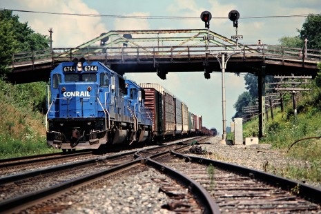 Westbound Conrail freight train in Corunna, Indiana, on July 14, 1991. Photograph by John F. Bjorklund, © 2015, Center for Railroad Photography and Art. Bjorklund-31-07-15
