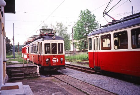 Stern & Hafferl Verkehr electric streetcars approach a small station front in Attersee, Upper Austria, Austria, on May 25, 2001. Photograph by Fred M. Springer, © 2014, Center for Railroad Photography and Art. Springer-Austria-22-09