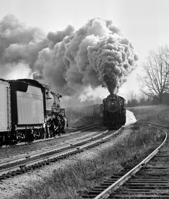 Central Vermont Railway extra 464 north meets extra 472 south, Amherst, Massachusetts, 1954